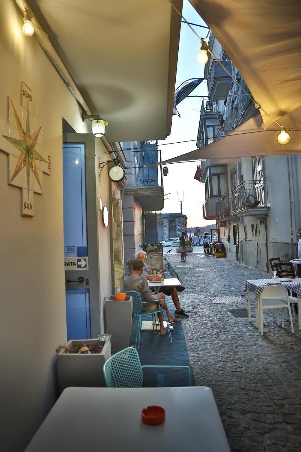Hotel Darsena Pozzuoli Exterior foto
