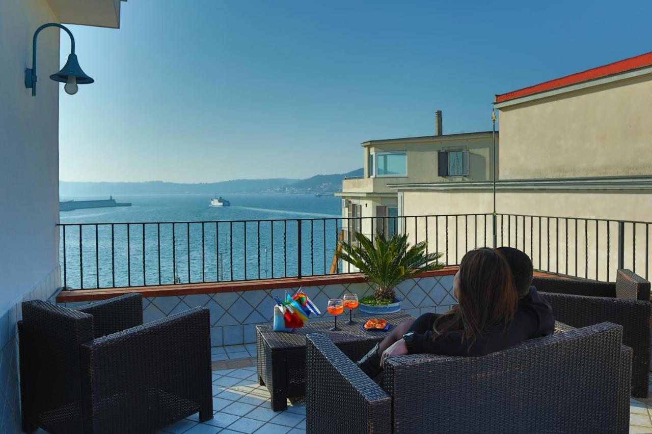Hotel Darsena Pozzuoli Exterior foto